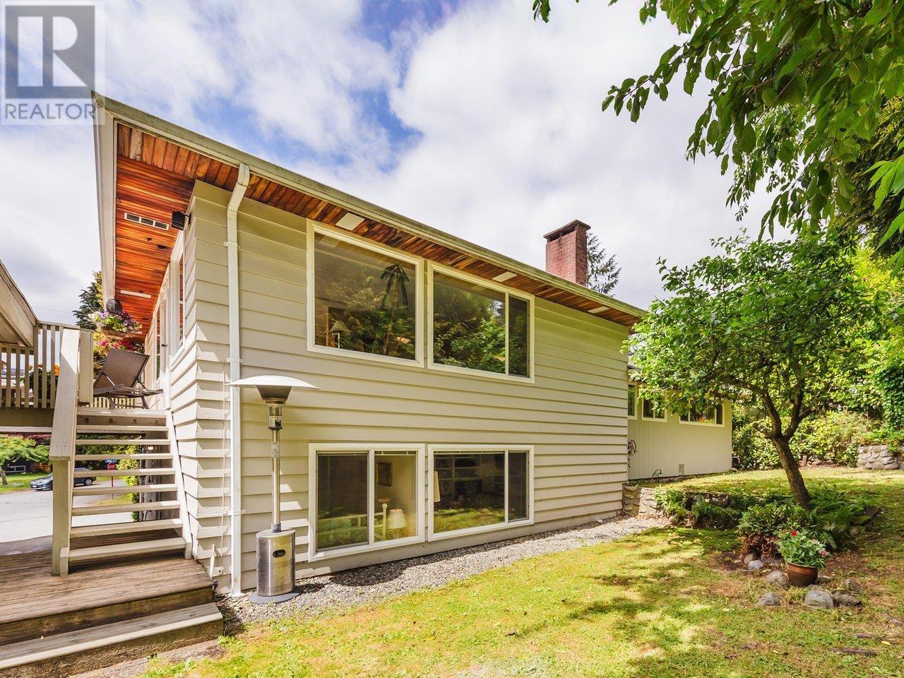 430 Genoa Crescent, North Vancouver, British Columbia  V7N 3B7 - Photo 24 - R2985012