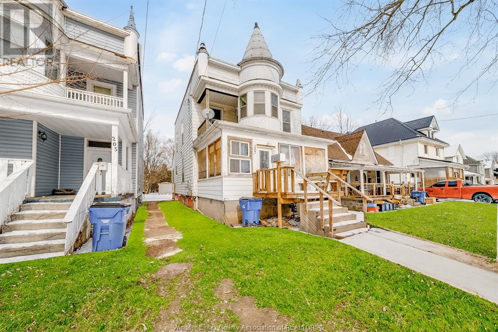 Property at 207 PARK STREET image 4