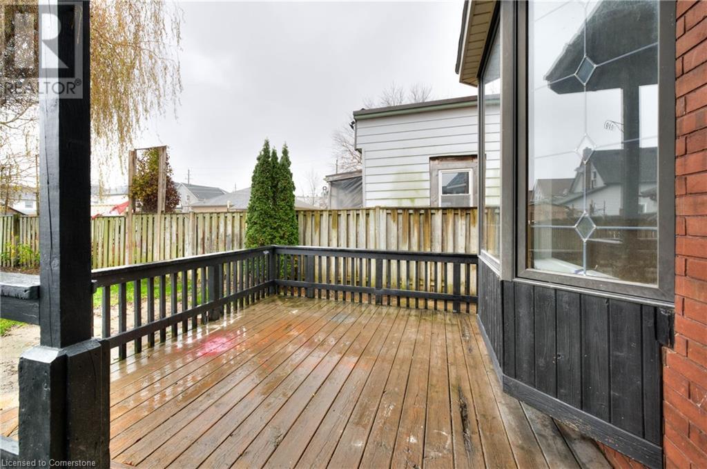 Photo 41 of 49 for 27 Hiawatha Street