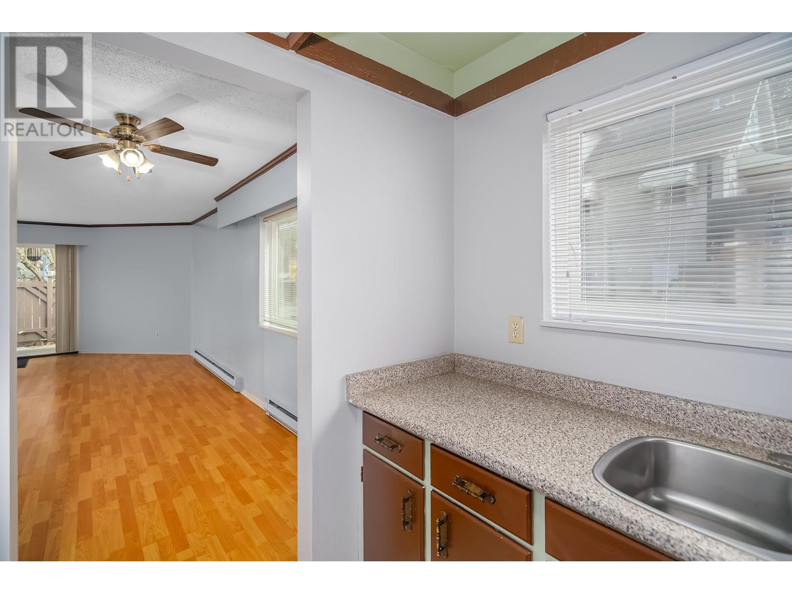 101 3136 Kingsway, Vancouver, British Columbia  V5R 5K1 - Photo 3 - R2984137