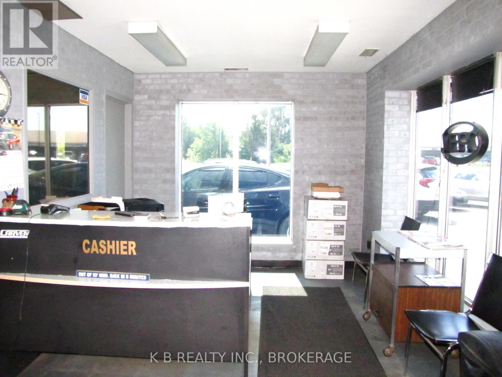 141 Industrial Boulevard, Greater Napanee (Greater Napanee), Ontario  K7R 3Z2 - Photo 5 - X12056844