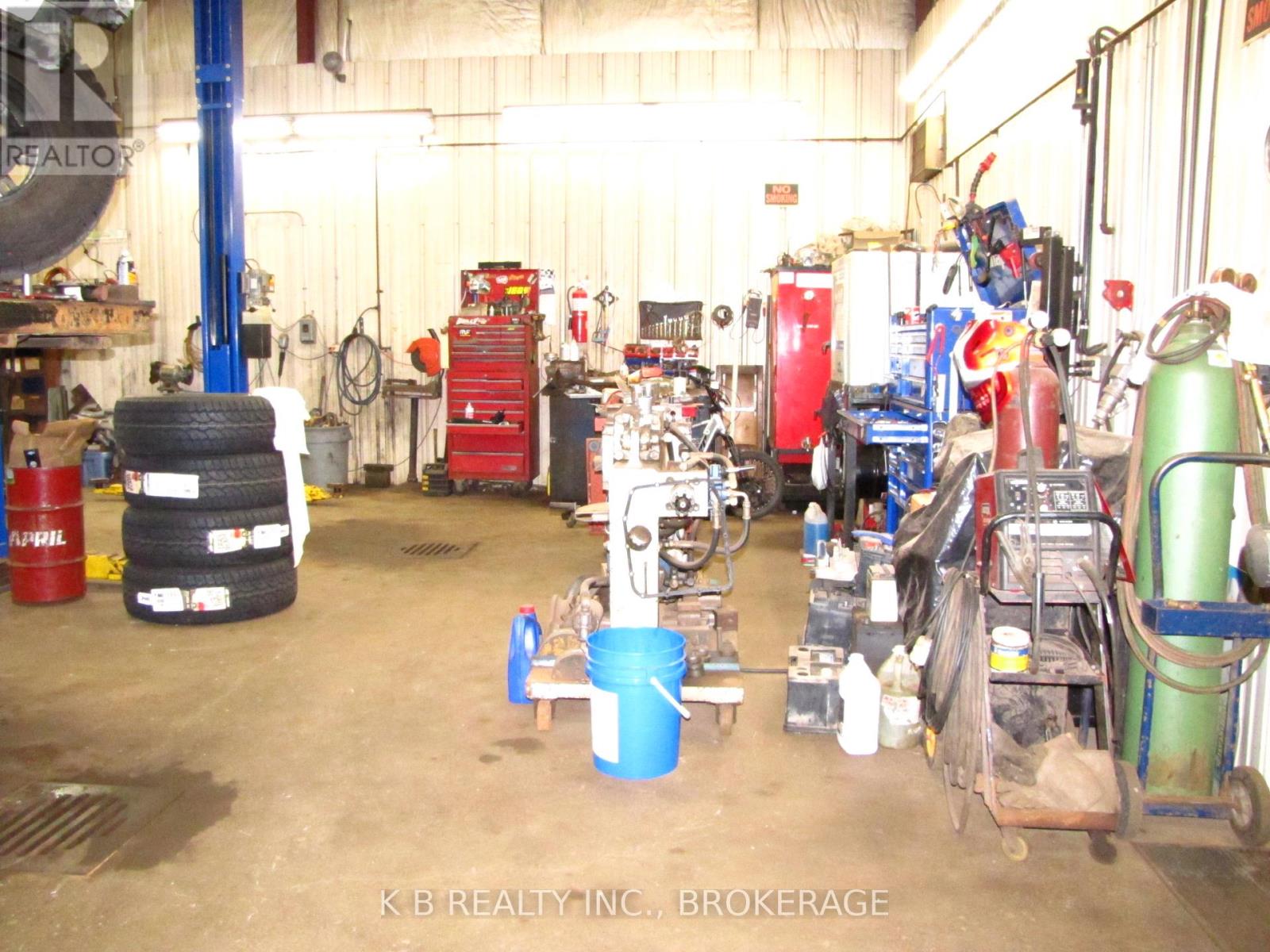 141 Industrial Boulevard, Greater Napanee (Greater Napanee), Ontario  K7R 3Z2 - Photo 9 - X12056844