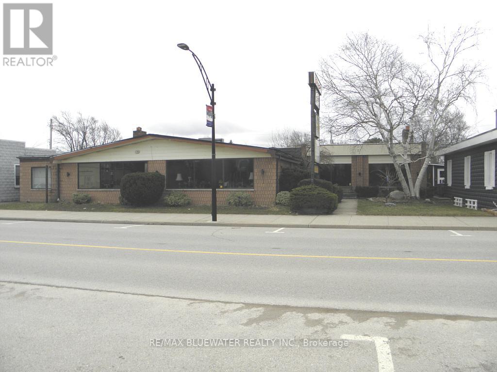 93 MAIN STREET, Lambton Shores, Ontario