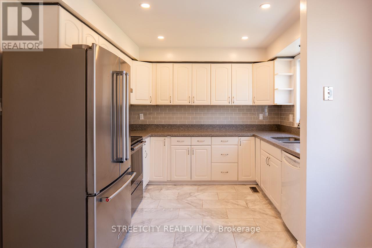 814 Grenfell Drive, London North, Ontario  N5X 2C8 - Photo 11 - X12056864