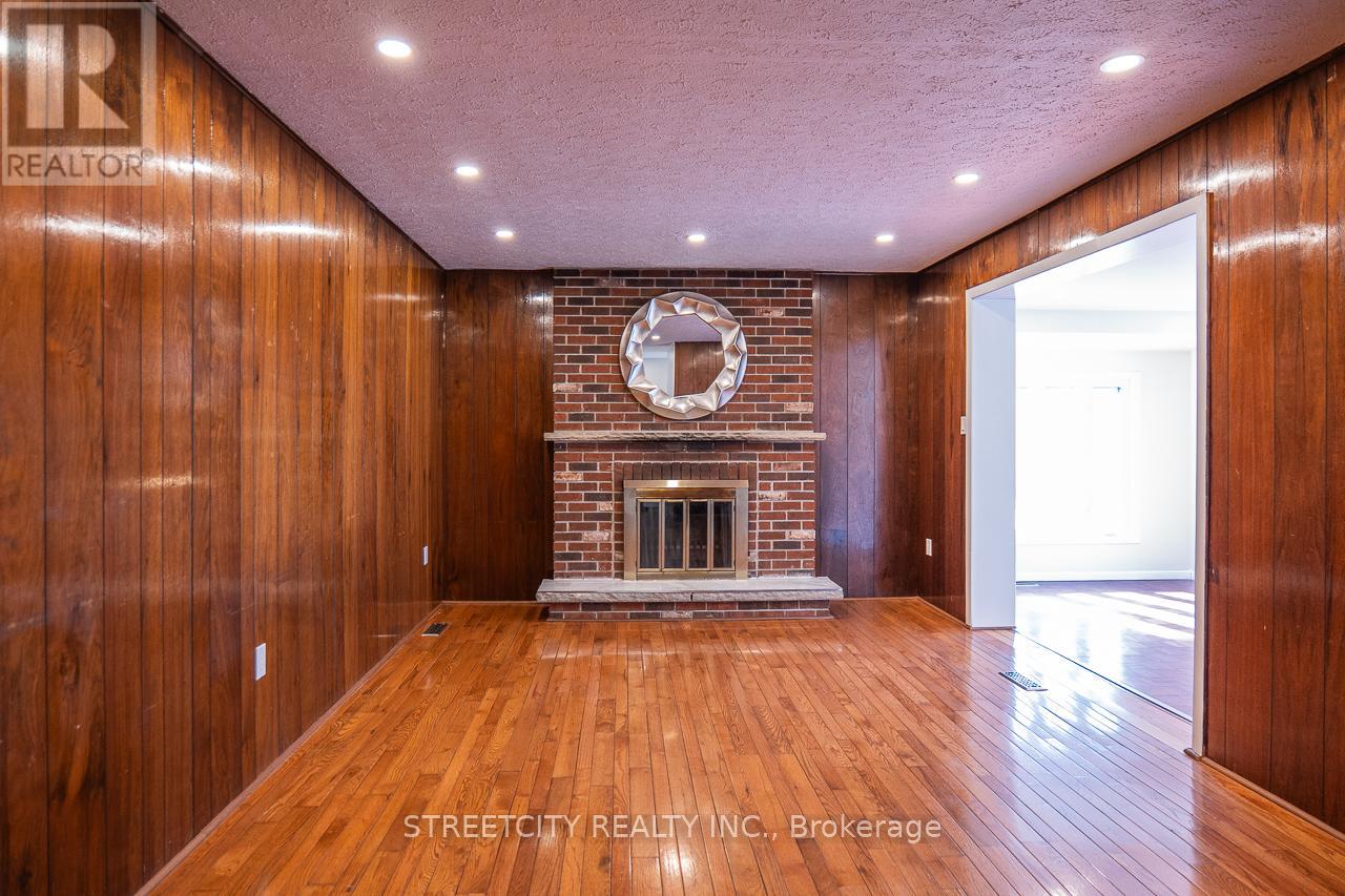 814 Grenfell Drive, London North, Ontario  N5X 2C8 - Photo 16 - X12056864