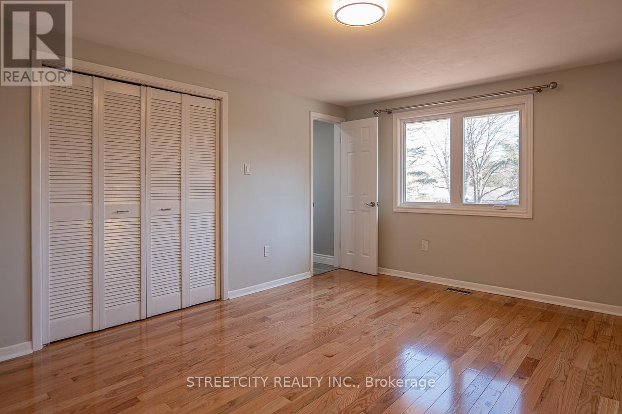 814 Grenfell Drive, London North, Ontario  N5X 2C8 - Photo 21 - X12056864
