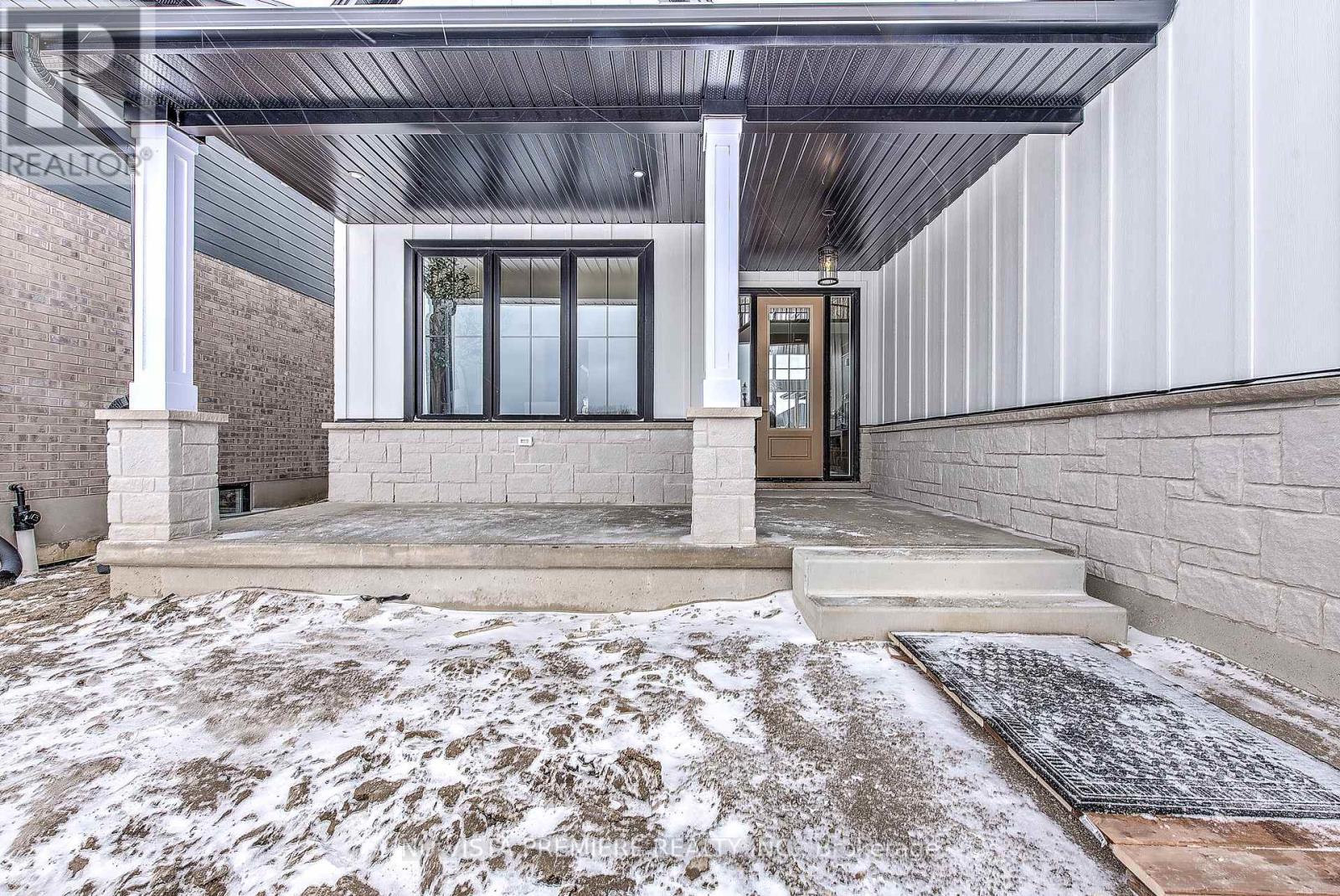 71 Basil Crescent, Middlesex Centre, Ontario  N0M 2A0 - Photo 3 - X12056896
