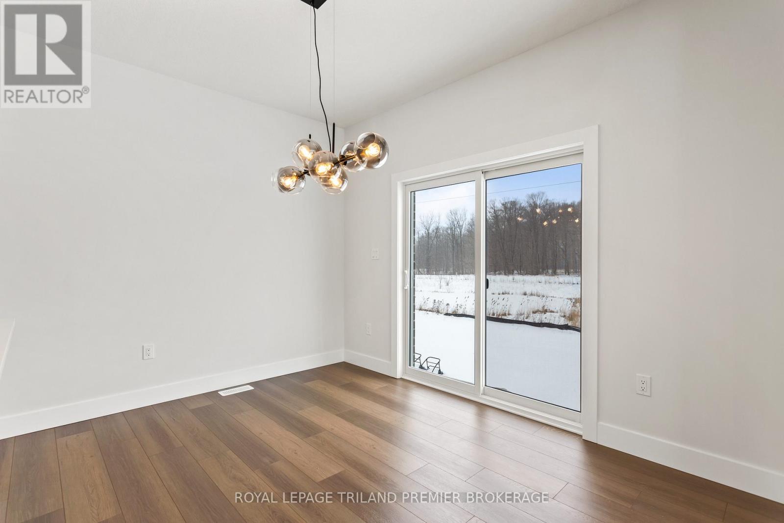 Photo 16 of 44 for 2683 Bobolink Lane