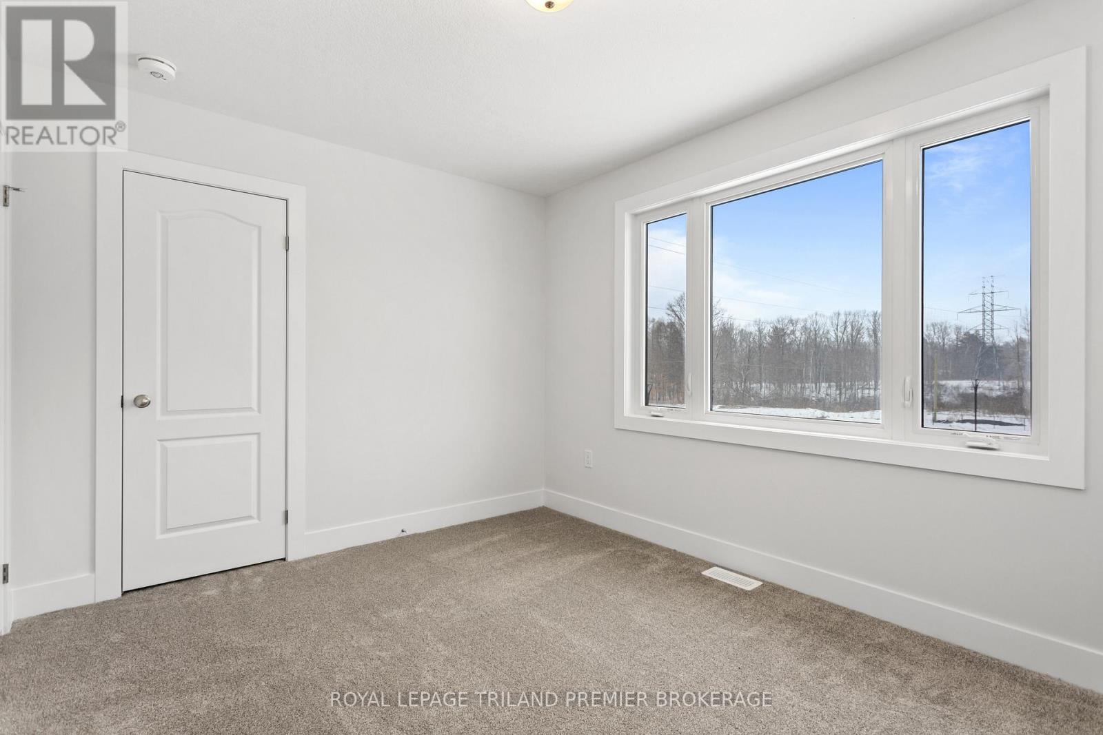 Photo 28 of 44 for 2683 Bobolink Lane