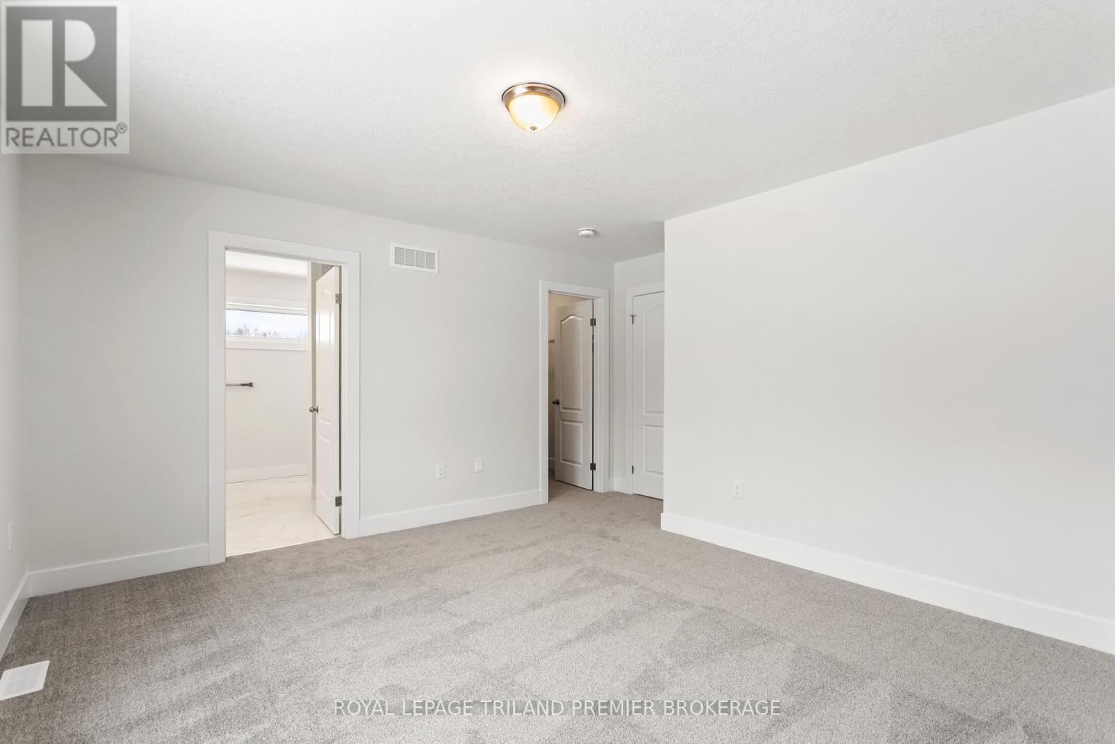 Photo 36 of 44 for 2683 Bobolink Lane