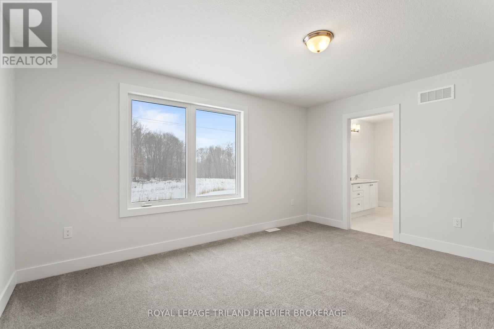 Photo 37 of 44 for 2683 Bobolink Lane