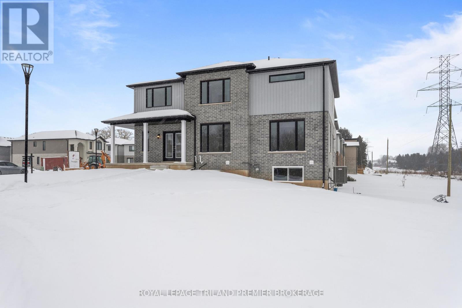 Photo 43 of 44 for 2683 Bobolink Lane