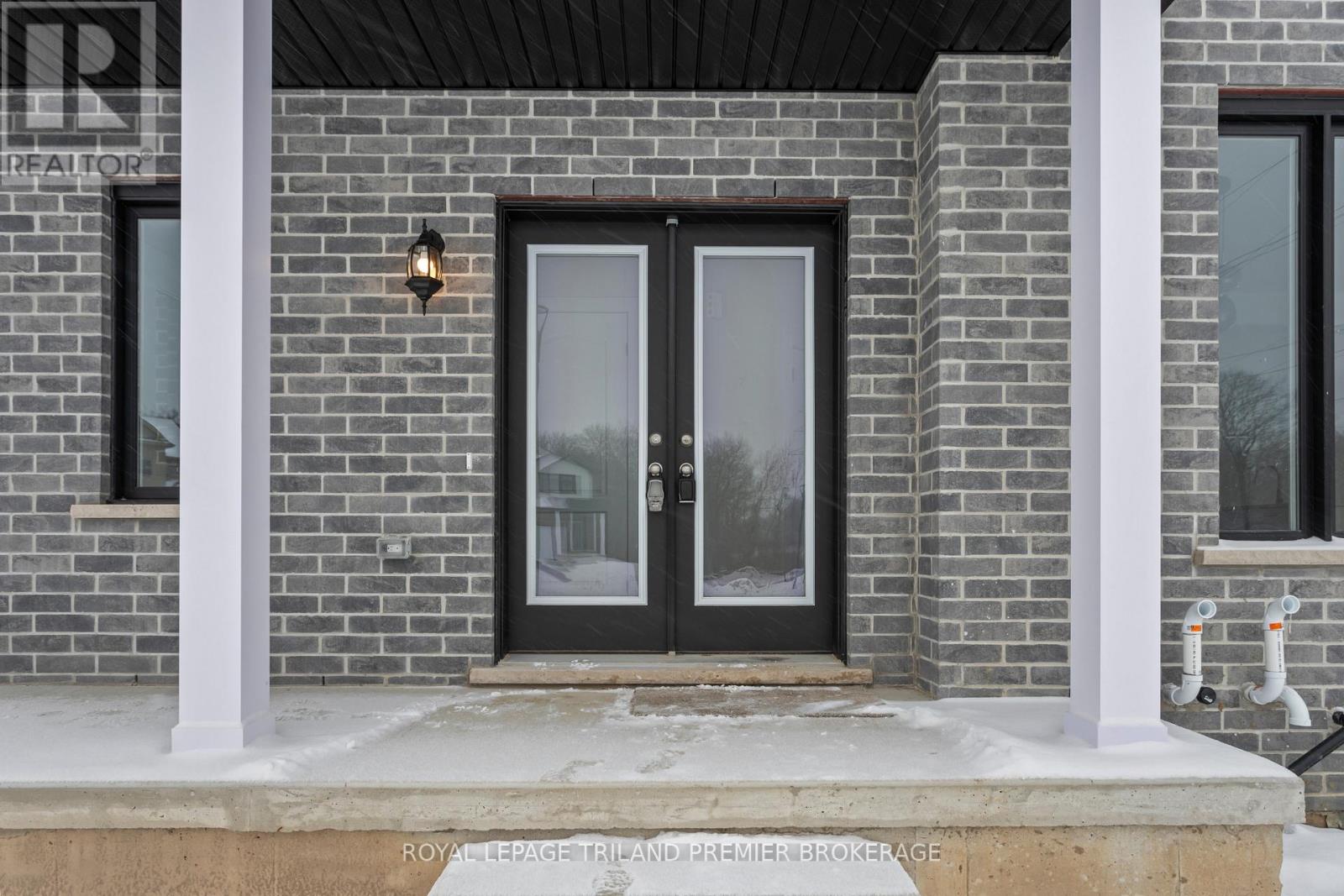 Property at 2683 BOBOLINK LANE image 3