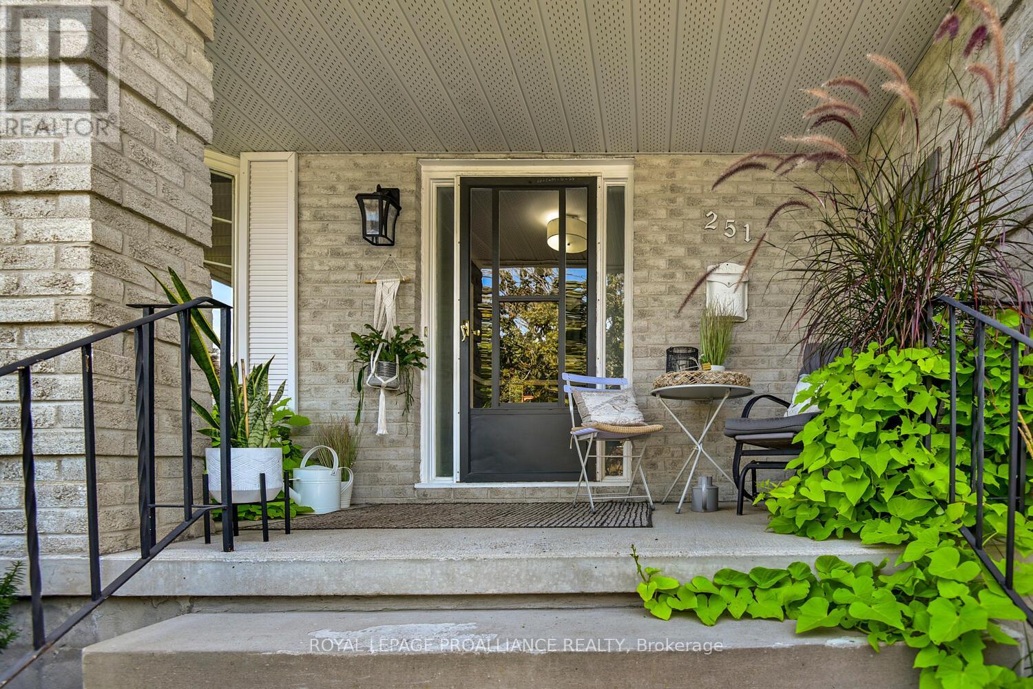 251 COLONEL DOUGLAS CRESCENT Brockville