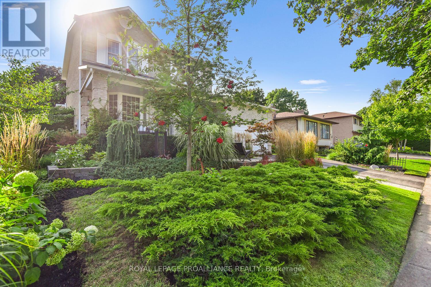 Property at 251 COLONEL DOUGLAS CRESCENT image 4