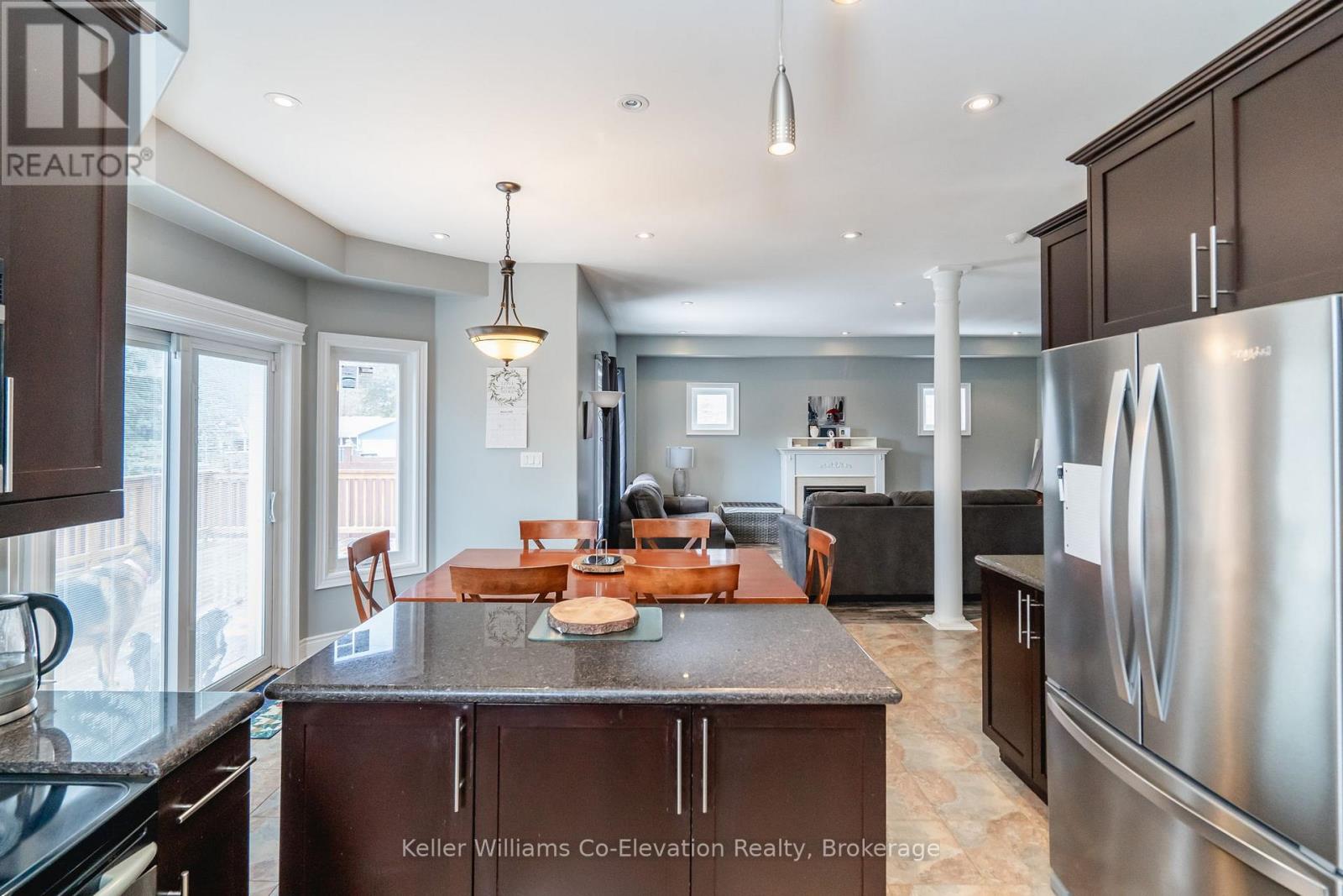 172 The Queensway, Barrie, Ontario  L4M 0B5 - Photo 10 - S12056845