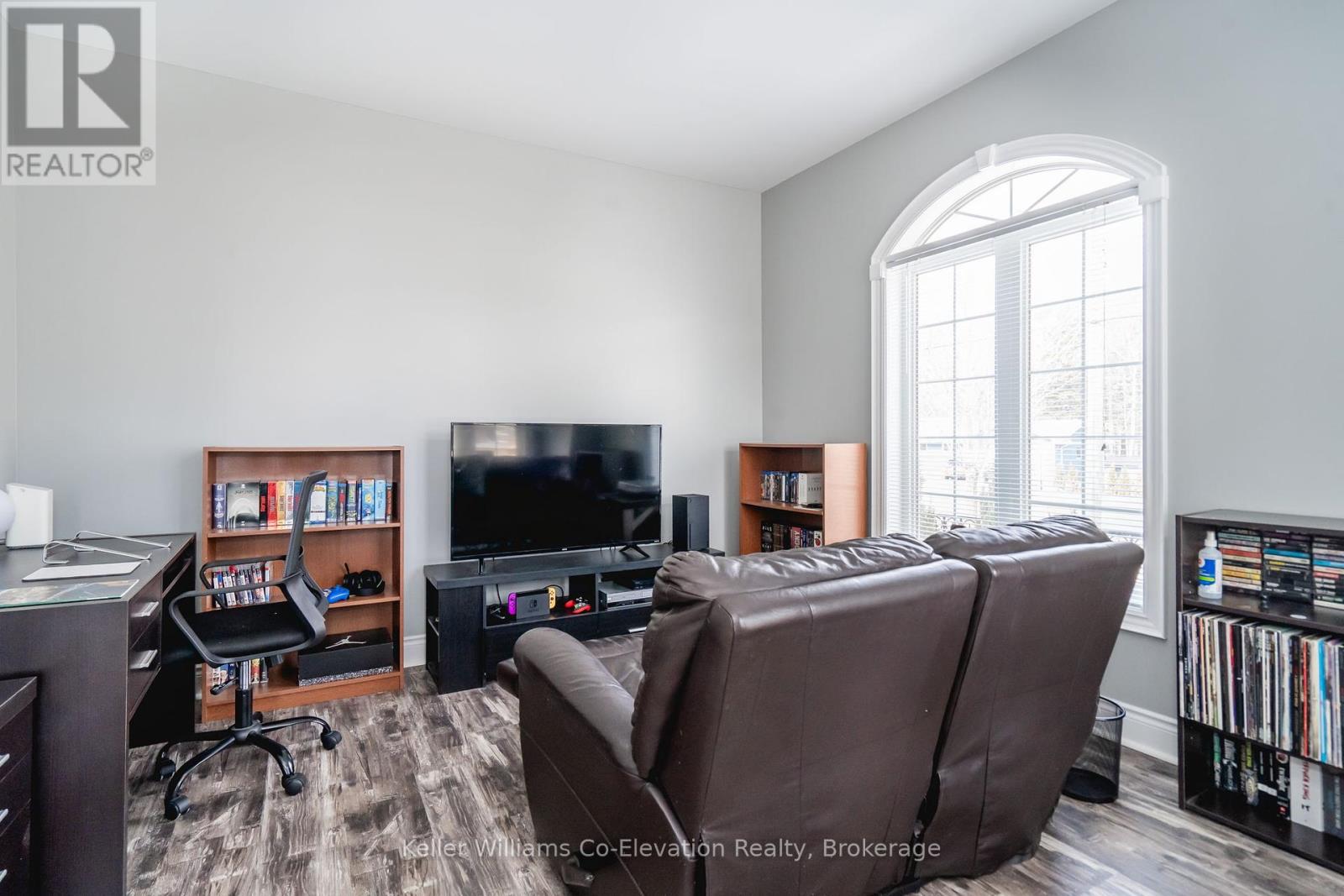 172 The Queensway, Barrie, Ontario  L4M 0B5 - Photo 14 - S12056845