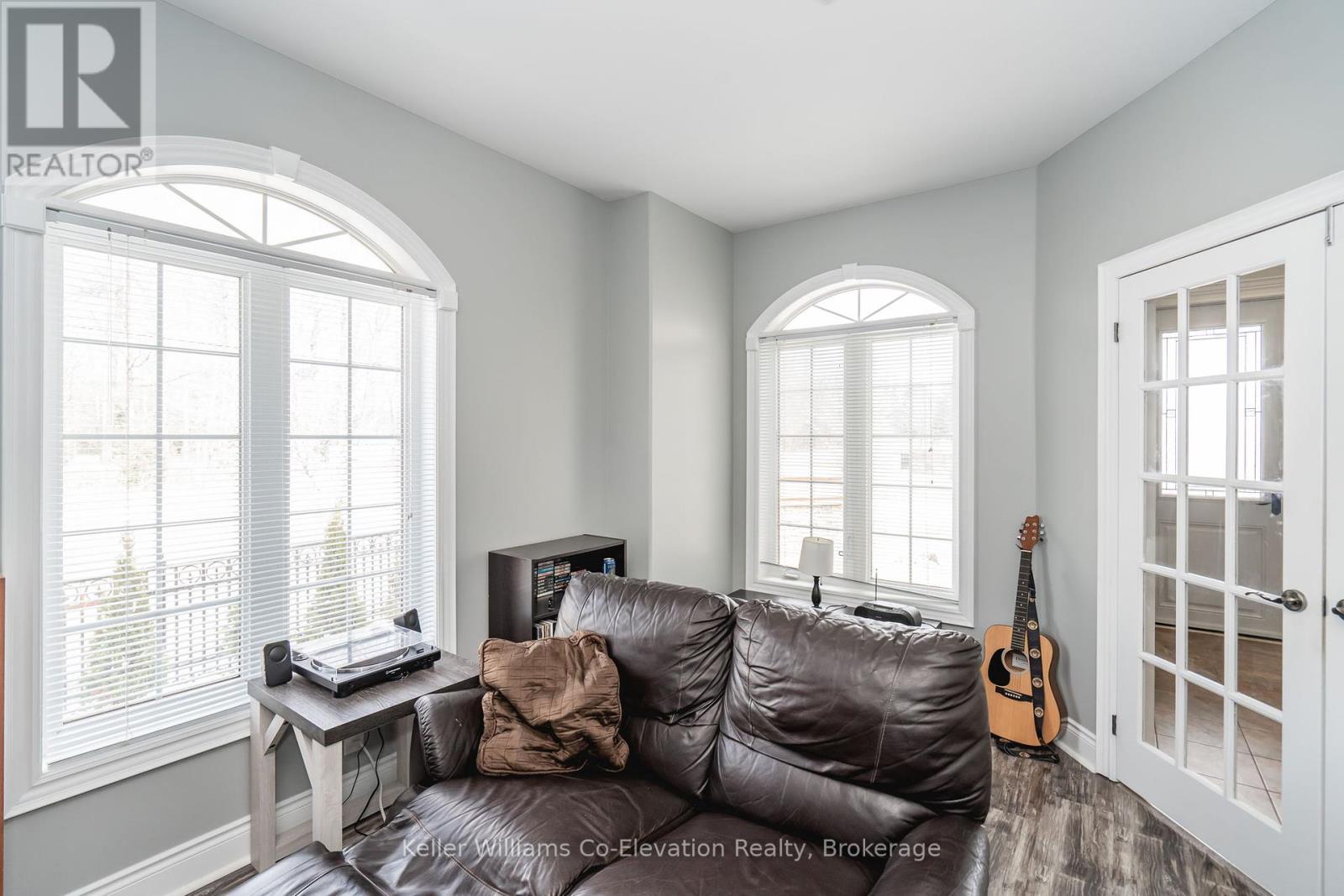 172 The Queensway, Barrie, Ontario  L4M 0B5 - Photo 15 - S12056845