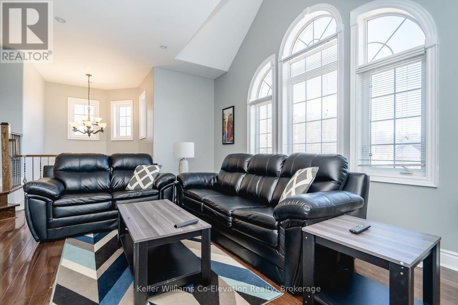 172 The Queensway, Barrie, Ontario  L4M 0B5 - Photo 17 - S12056845