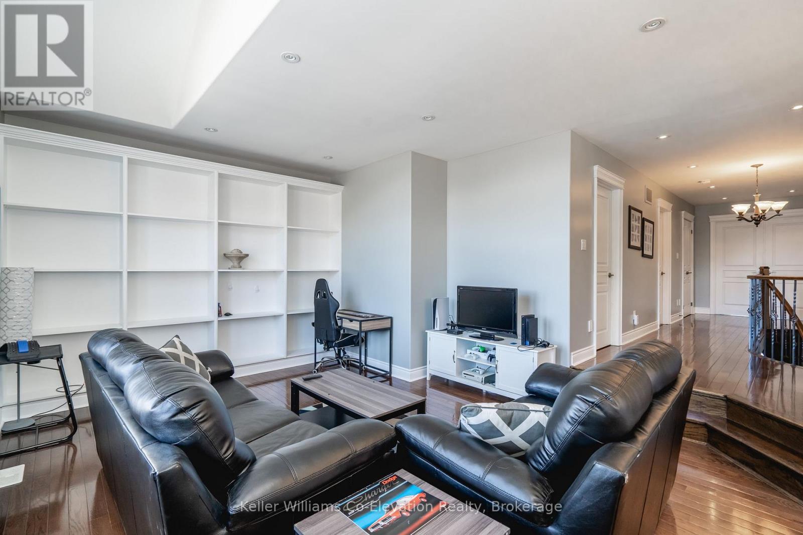 172 The Queensway, Barrie, Ontario  L4M 0B5 - Photo 18 - S12056845
