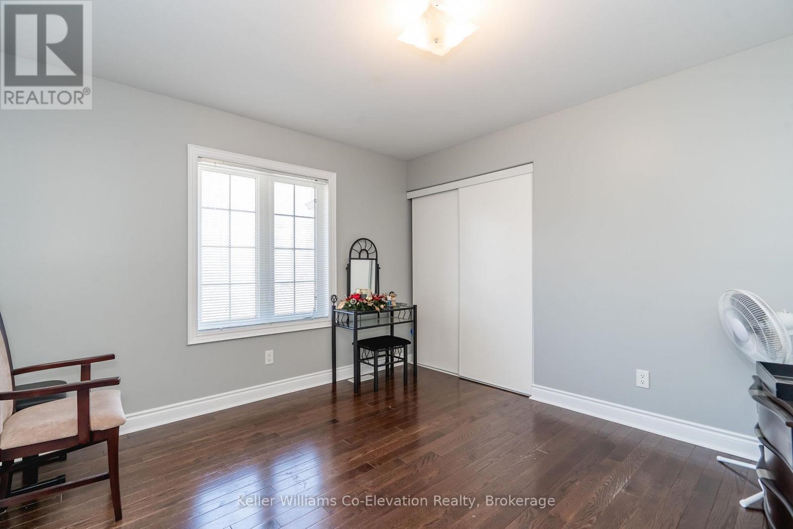 172 The Queensway, Barrie, Ontario  L4M 0B5 - Photo 26 - S12056845