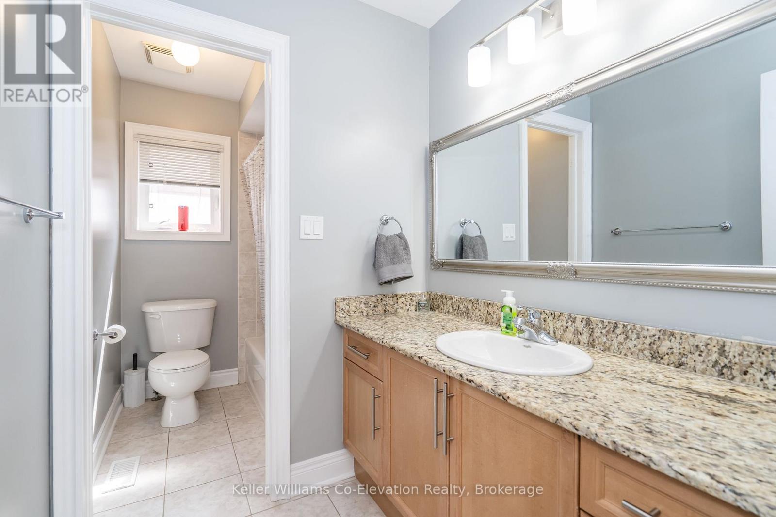 172 The Queensway, Barrie, Ontario  L4M 0B5 - Photo 28 - S12056845