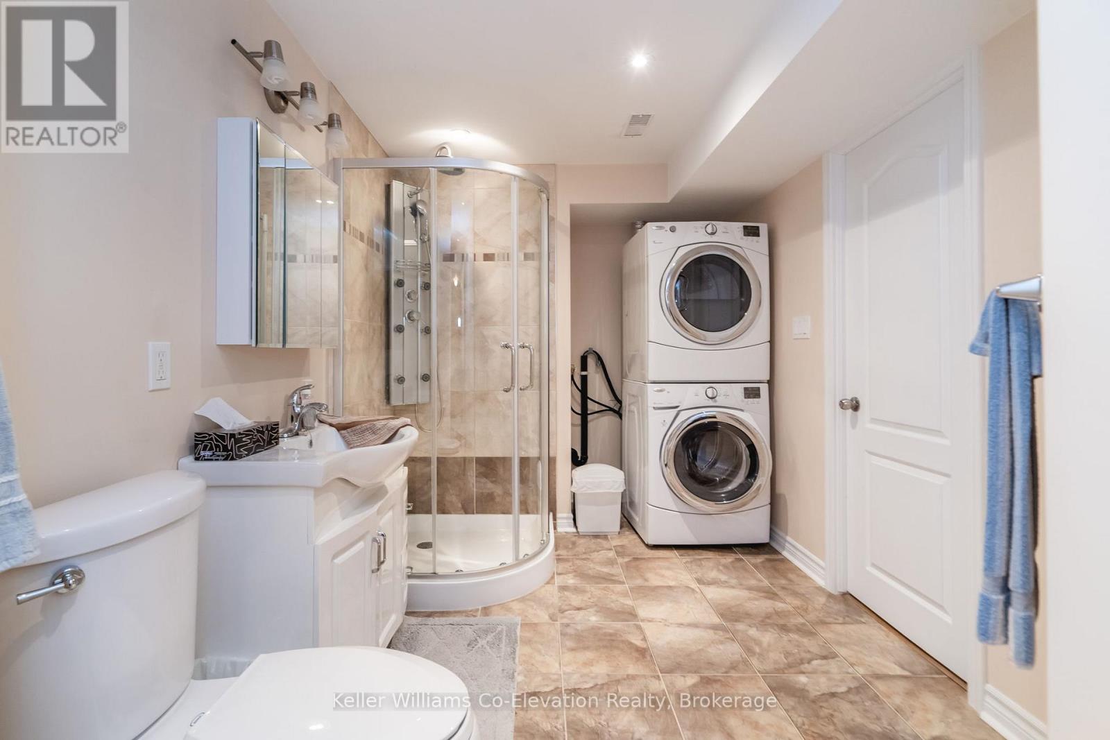 172 The Queensway, Barrie, Ontario  L4M 0B5 - Photo 36 - S12056845