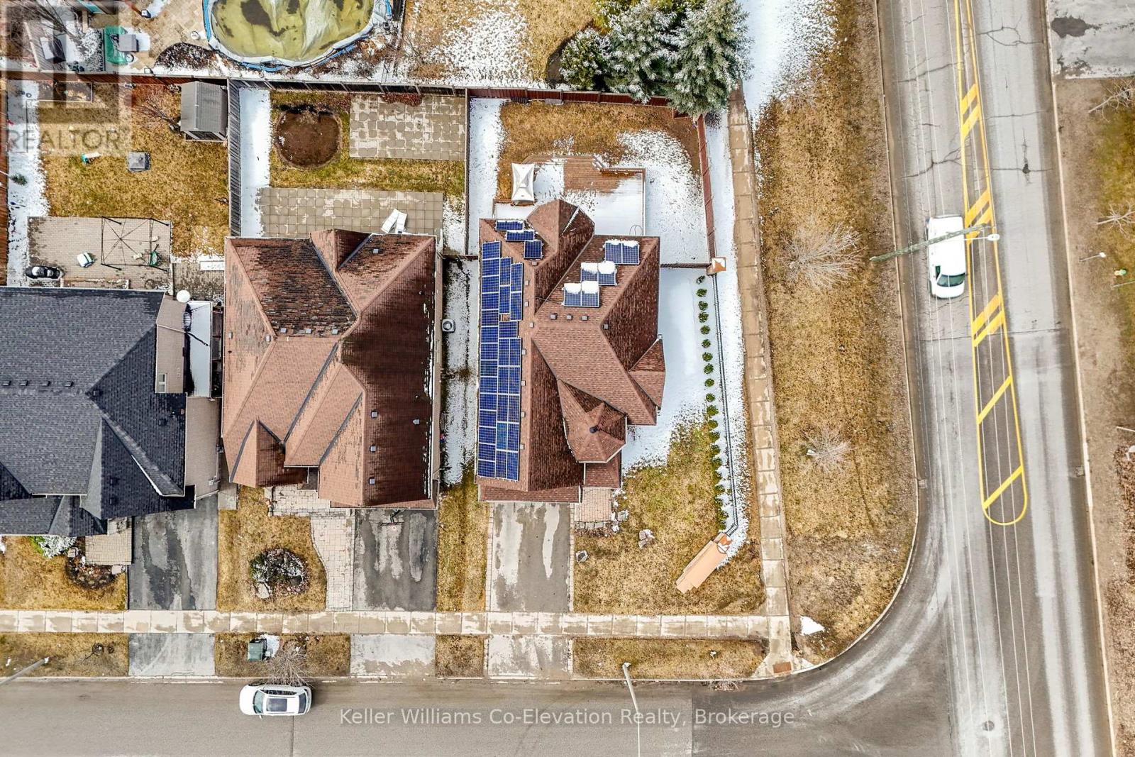 172 The Queensway, Barrie, Ontario  L4M 0B5 - Photo 44 - S12056845