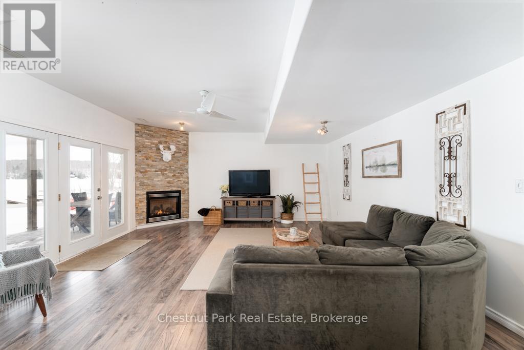 121 North Deer Lake Road, Huntsville, Ontario  P0B 1L0 - Photo 17 - X12056921