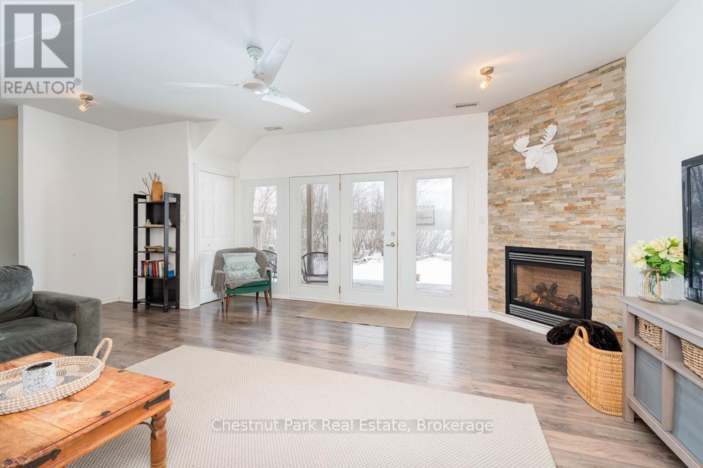 121 North Deer Lake Road, Huntsville, Ontario  P0B 1L0 - Photo 19 - X12056921