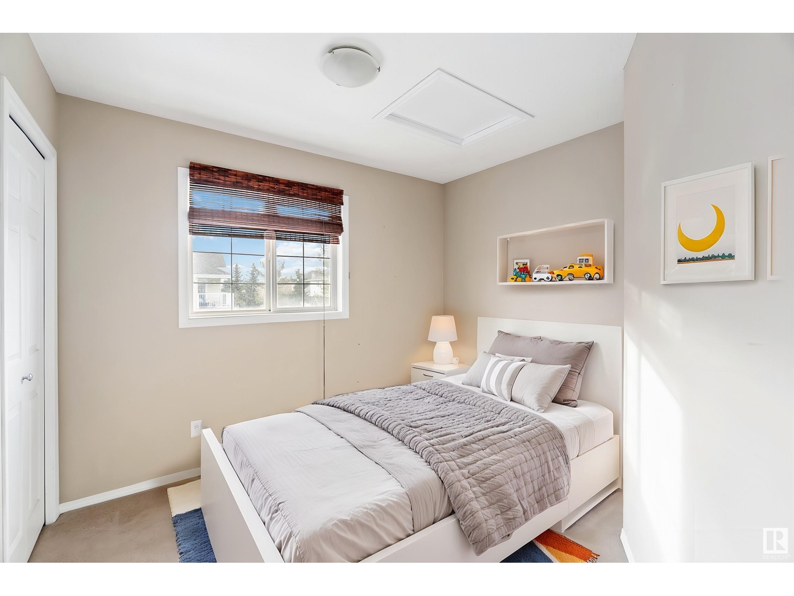 Property at #60 150 EDWARDS DR SW image 4