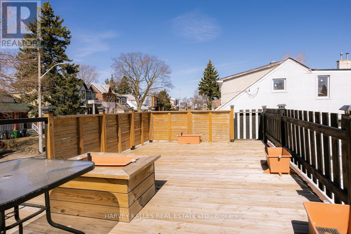 256 Sammon Avenue, Toronto, Ontario  M4J 1Z7 - Photo 21 - E12056919