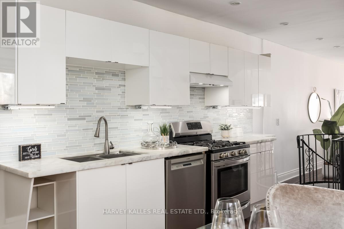 256 Sammon Avenue, Toronto, Ontario  M4J 1Z7 - Photo 9 - E12056919