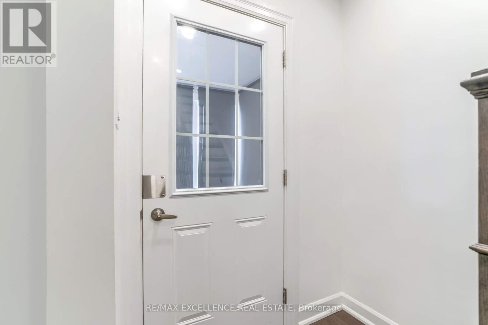 Property at 663 JANE STREET image 4