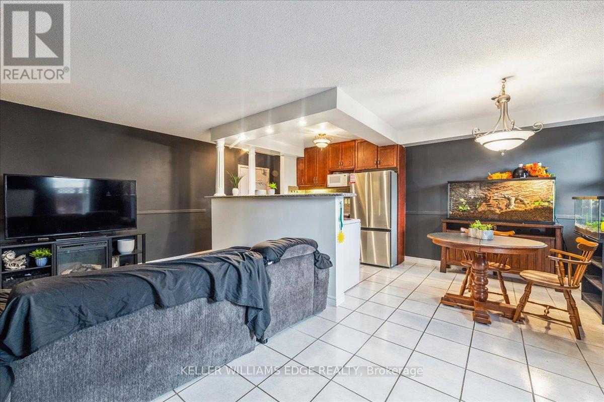 107 - 793 Colborne Street, Brant (Brantford Twp), Ontario  N3S 7J3 - Photo 8 - X12056821
