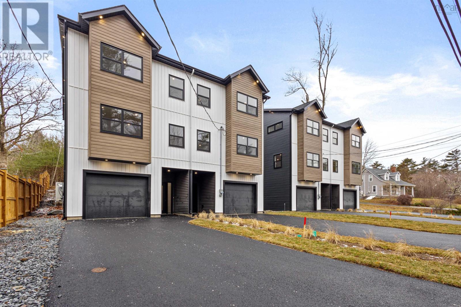 1523 King Street, Bridgewater, Nova Scotia  B4V 3H4 - Photo 3 - 202506558