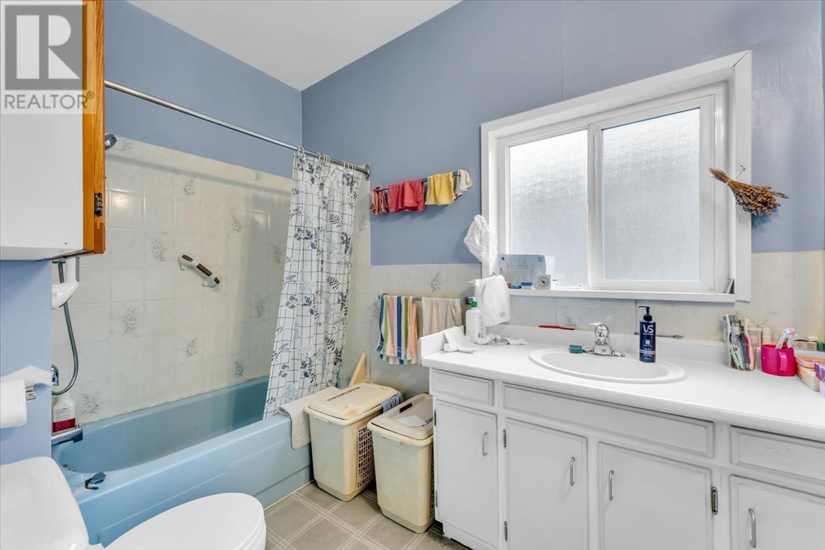 Listing Picture 18 of 29 : 2730 WILLIAM STREET, Vancouver / 溫哥華 - 魯藝地產 Yvonne Lu Group - MLS Medallion Club Member