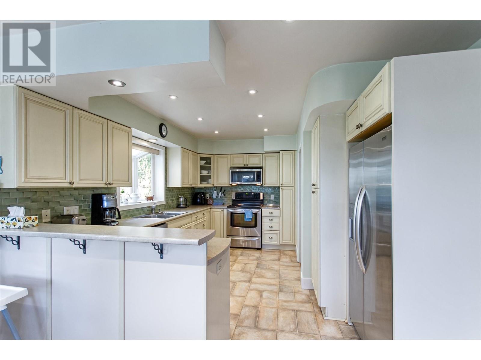 5583 Laburnum Street, Vancouver, British Columbia  V6M 3S7 - Photo 5 - R2983758