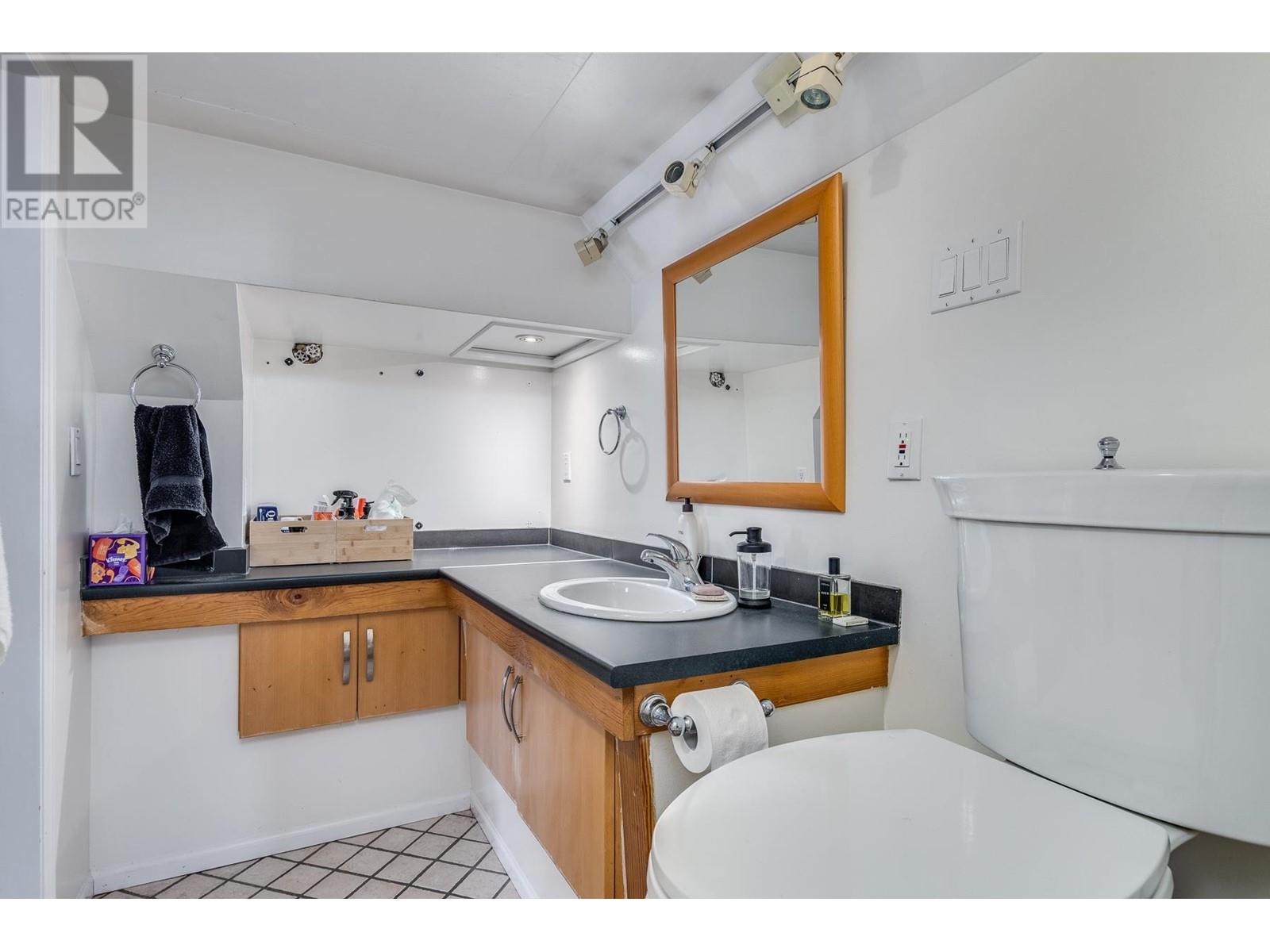 Property at 1335 LABURNUM STREET image 5