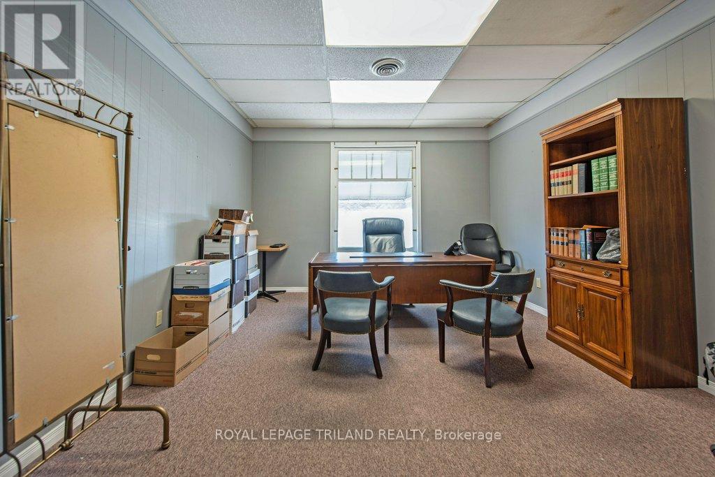 4-8 Elgin Street, St. Thomas, Ontario  N5R 3L6 - Photo 18 - X12057095