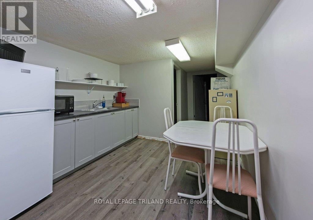 4-8 Elgin Street, St. Thomas, Ontario  N5R 3L6 - Photo 24 - X12057095