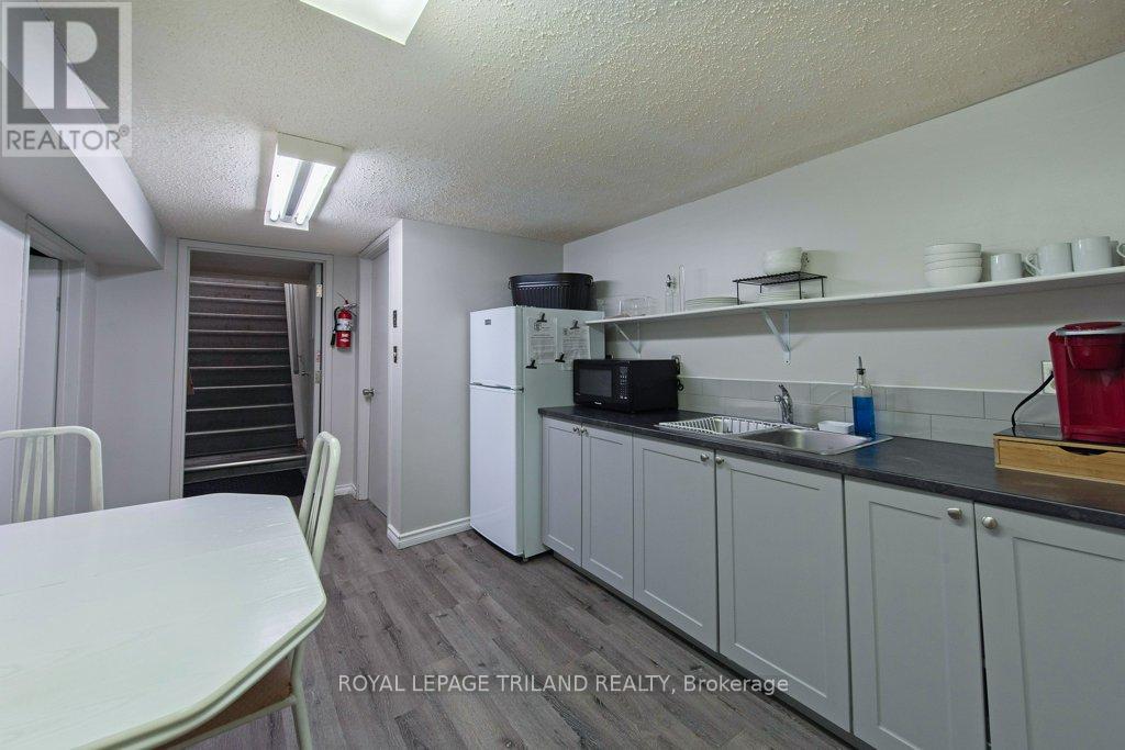 4-8 Elgin Street, St. Thomas, Ontario  N5R 3L6 - Photo 25 - X12057095