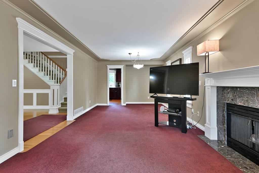 16909 Friesian Drive, Surrey, British Columbia  V3S 8P2 - Photo 6 - R2983960