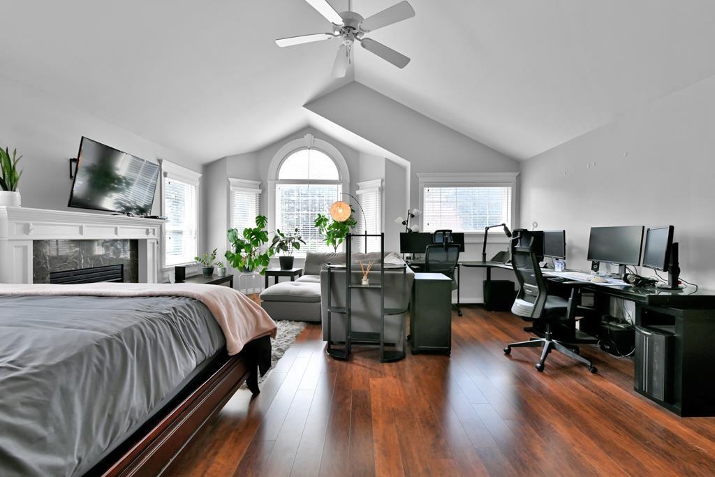 16909 Friesian Drive, Surrey, British Columbia  V3S 8P2 - Photo 23 - R2983960