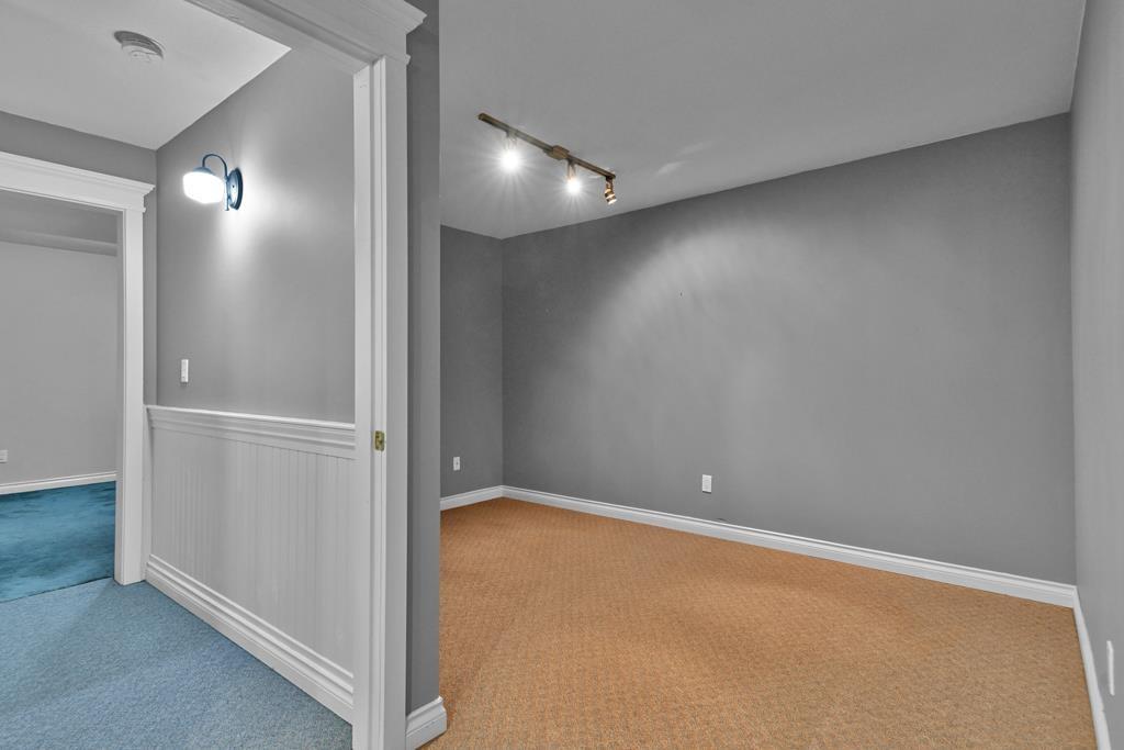 16909 Friesian Drive, Surrey, British Columbia  V3S 8P2 - Photo 33 - R2983960