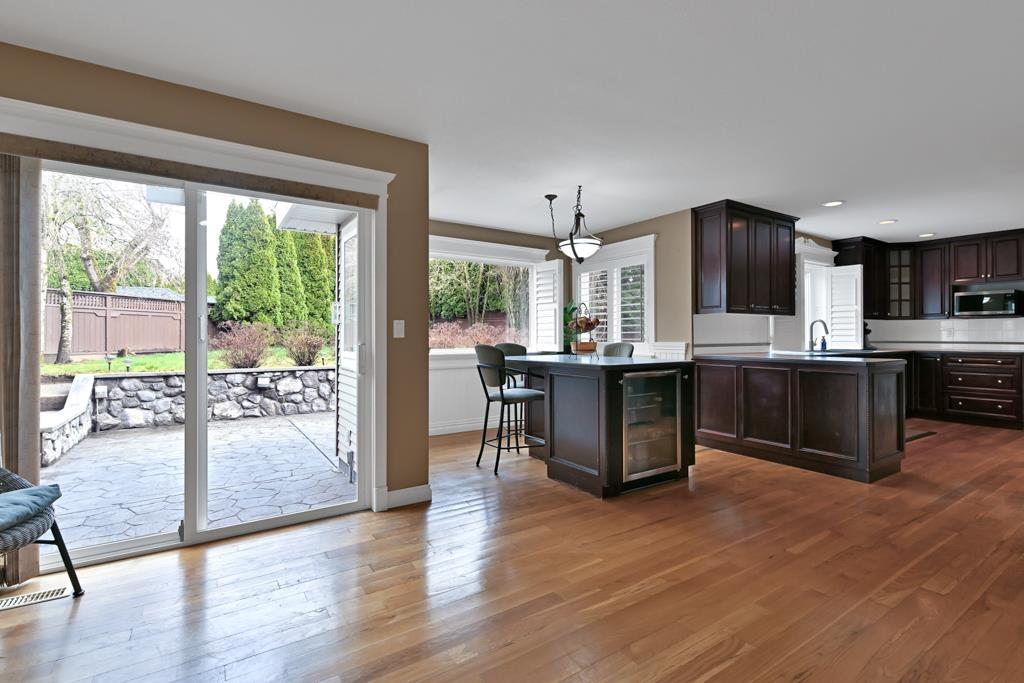 16909 Friesian Drive, Surrey, British Columbia  V3S 8P2 - Photo 8 - R2983960