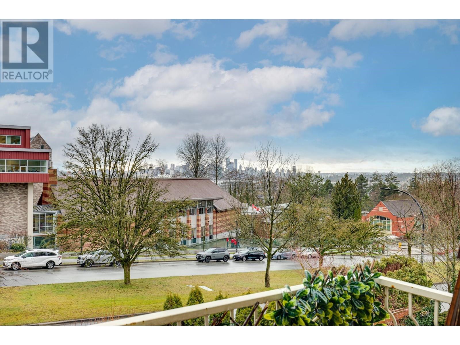 522-524 W Keith Road, North Vancouver, British Columbia  V7M 1M4 - Photo 31 - R2985077
