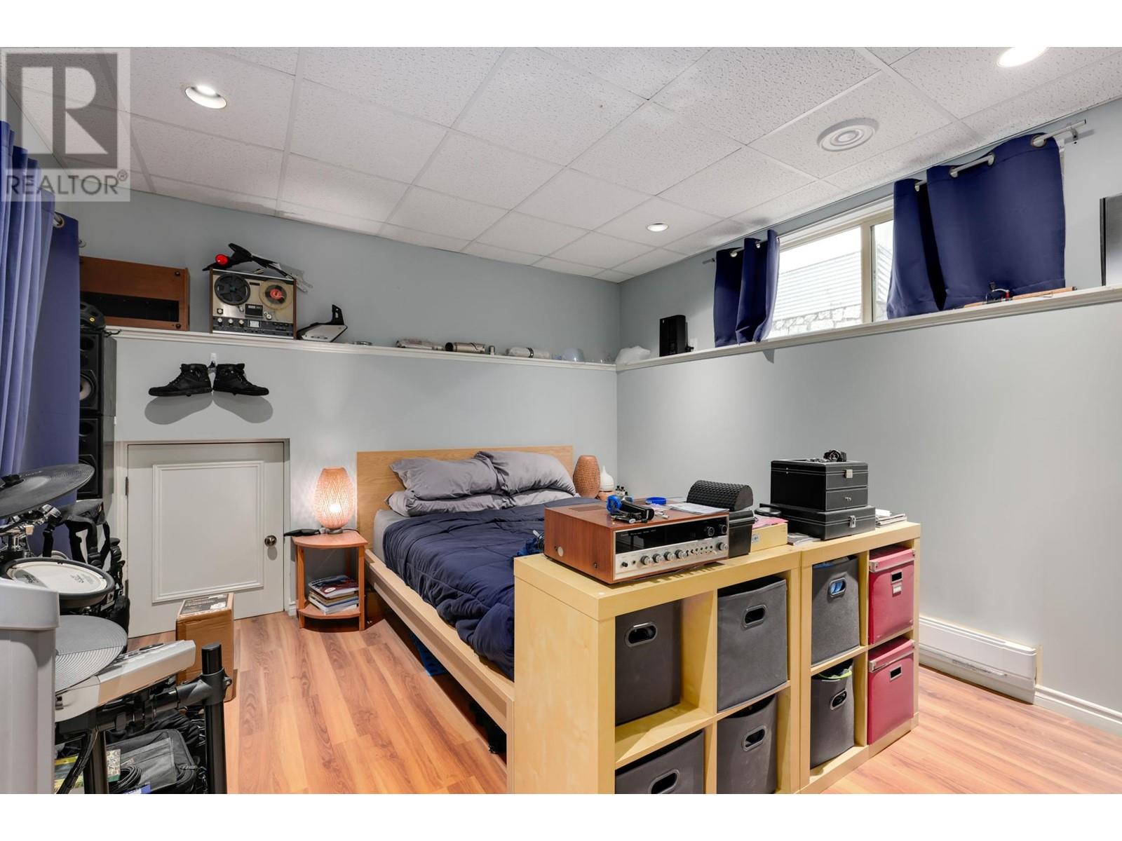 522-524 W Keith Road, North Vancouver, British Columbia  V7M 1M4 - Photo 34 - R2985077