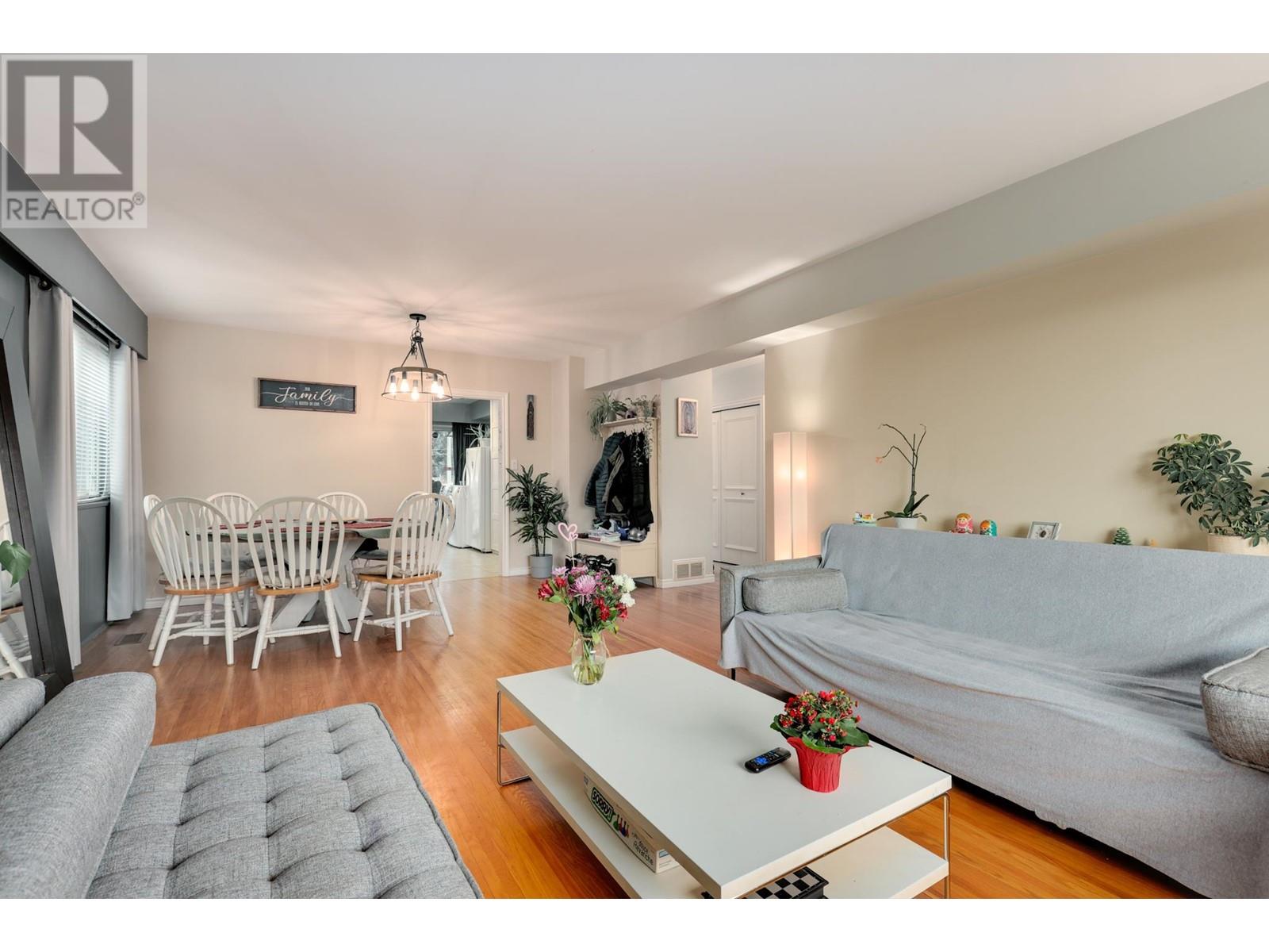 522-524 W Keith Road, North Vancouver, British Columbia  V7M 1M4 - Photo 4 - R2985077