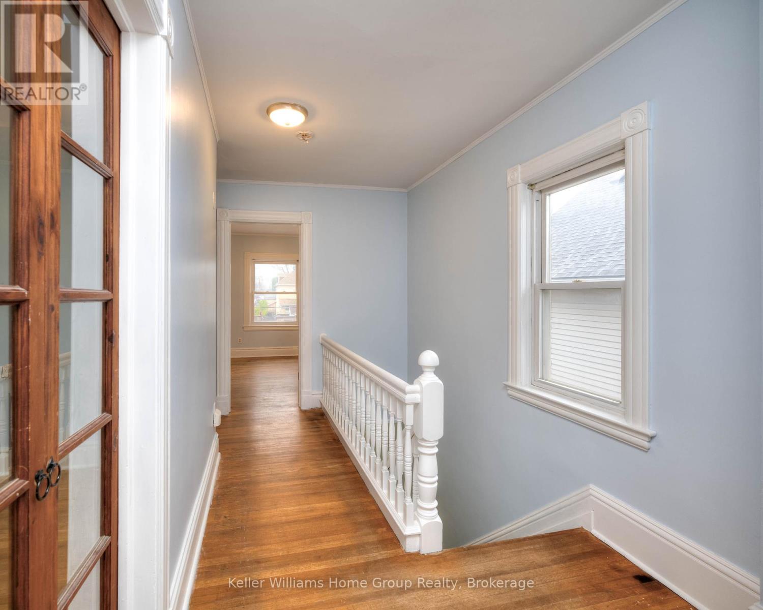 Photo 20 of 41 for 27 Hiawatha Street